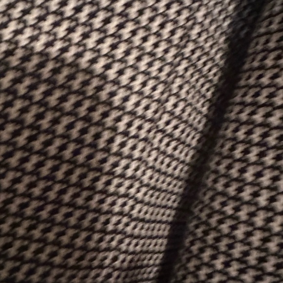 Beautiful Tahari by Arthur Levine Blazer EUC perfect for work - Picture 7 of 8